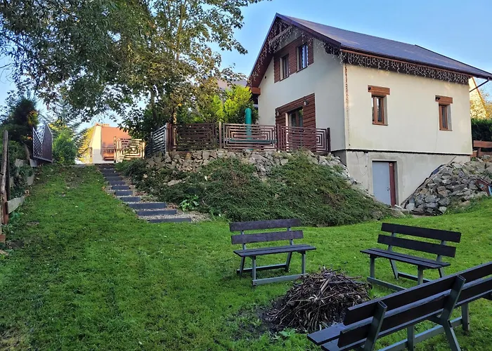 1544 * איסטבנה